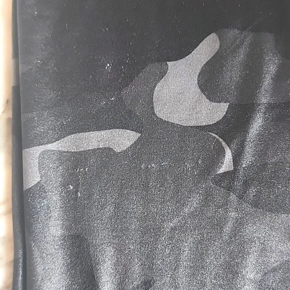 Nike Dri-FIT One Mid-Rise Camo Leggings Women's size - Picture 6 of 10